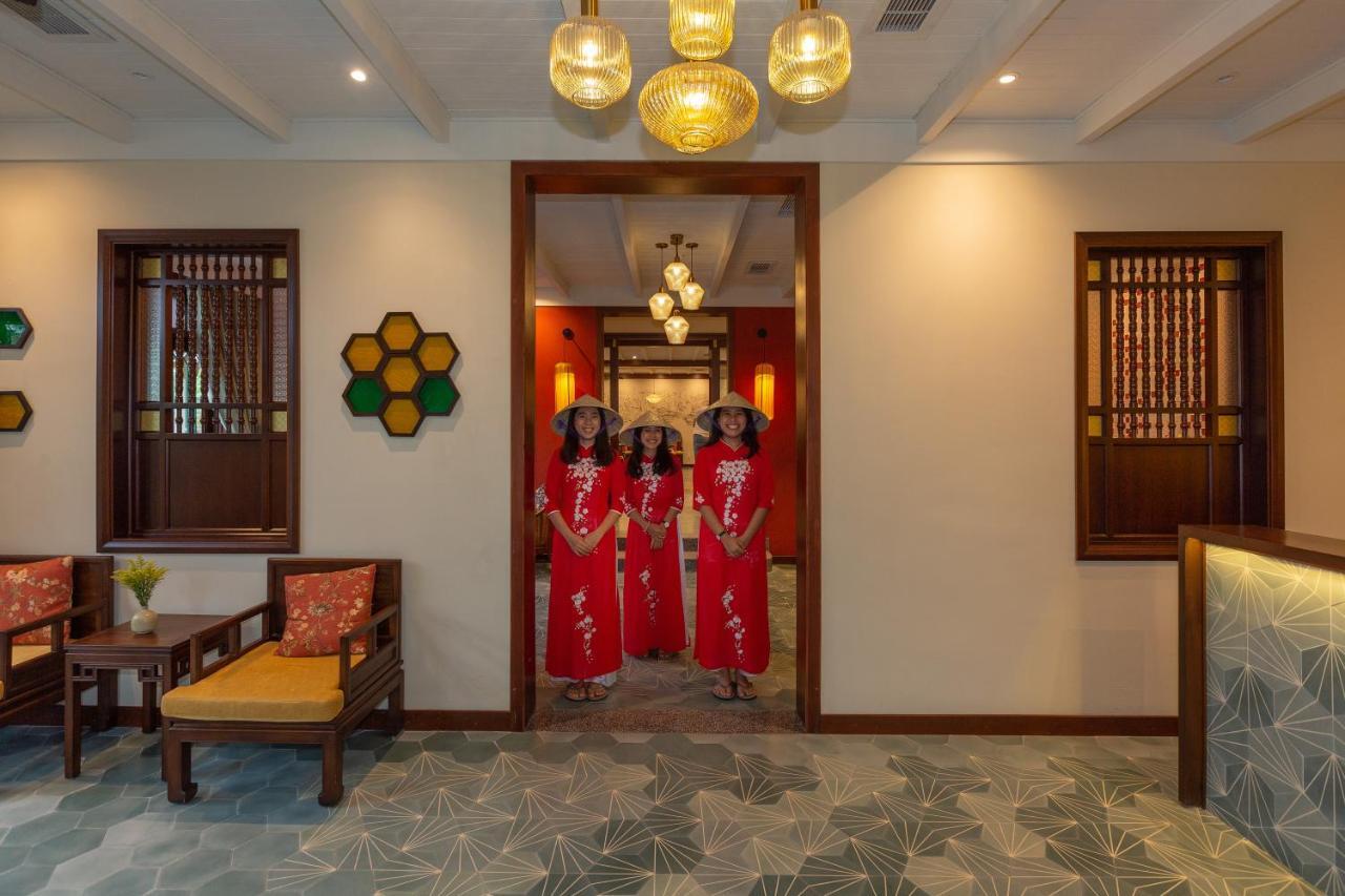 Cozy Savvy Boutique Hotel Хоян Екстер'єр фото The lobby of the hotel